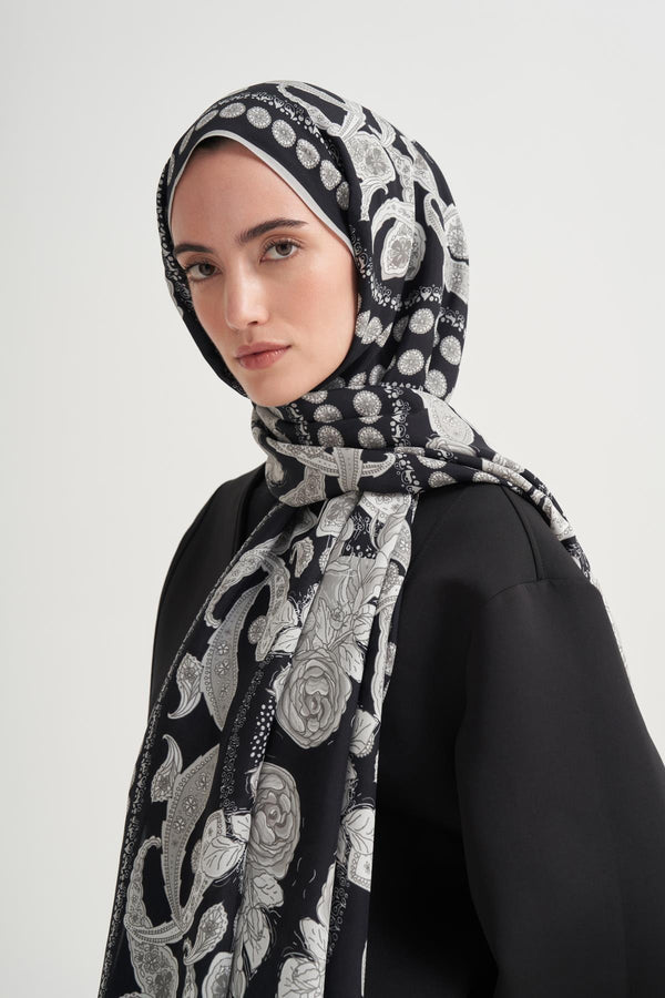 Siyah Moon Monogram Floş Şal