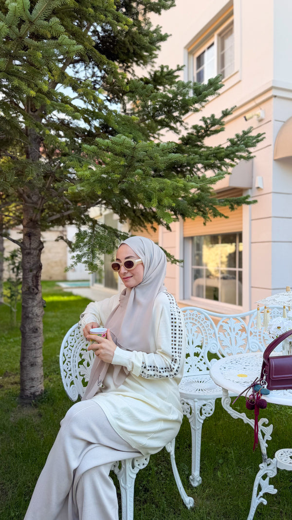 Vanilya Omuz Ve Kolları Taş Detay Triko -140713