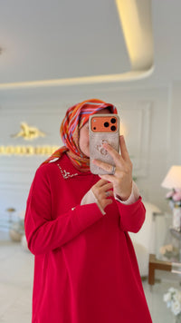 Kırmızı İnci Yaka Triko