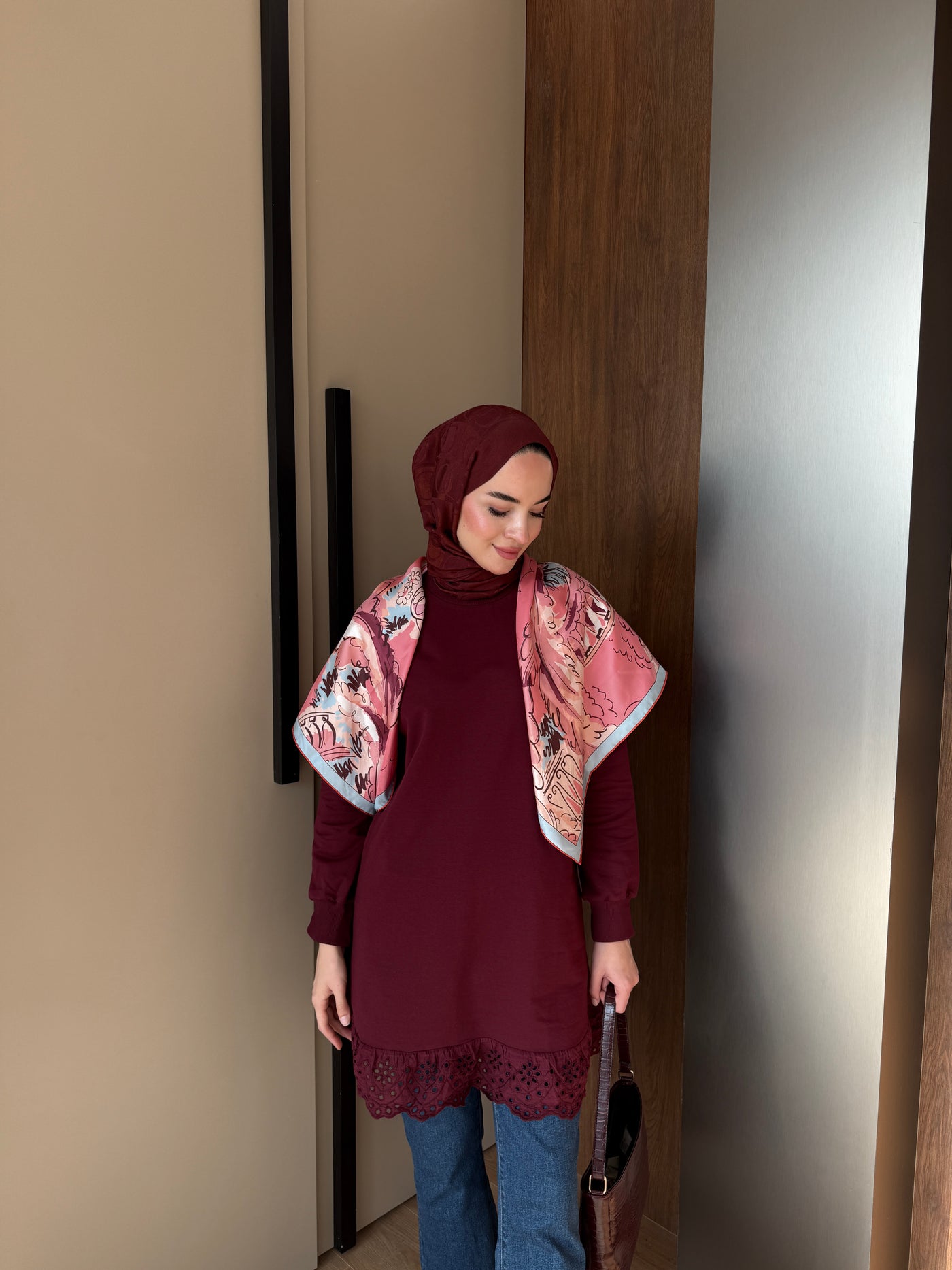 Bordo MK Etek Uçu Dantelli Sweat