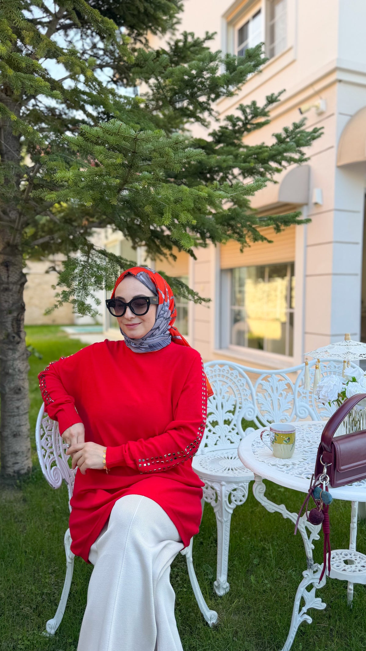 Kırmızı Omuz Ve Kolları Taş Detay Triko -140713