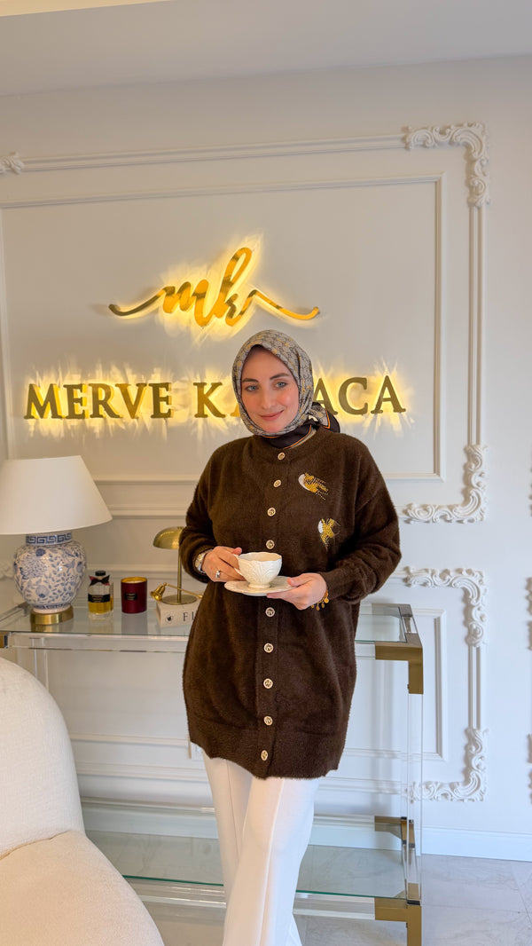 Kahverengi Angora Kuş Nakışlı Hırka -140718