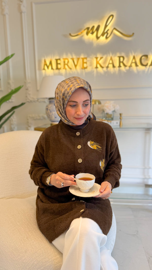 Kahverengi Angora Kuş Nakışlı Hırka -140718