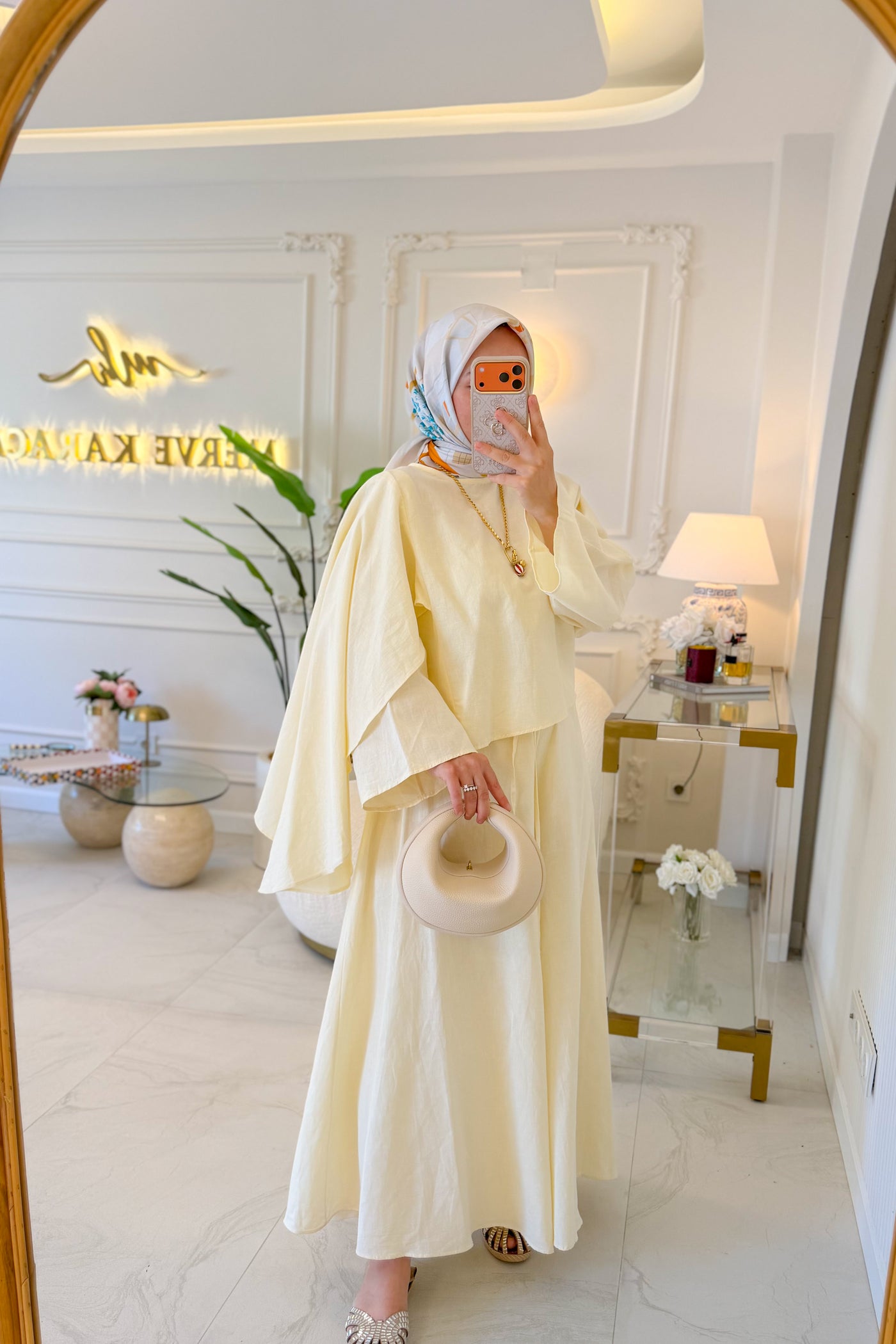 Sarı Kol Detaylı Takım 2425