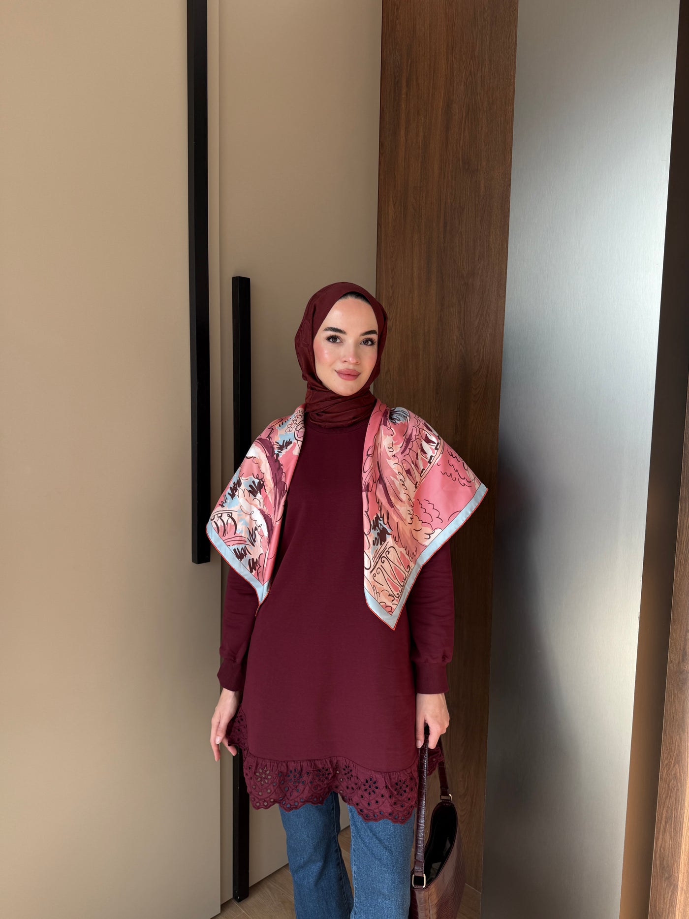 Bordo MK Etek Uçu Dantelli Sweat