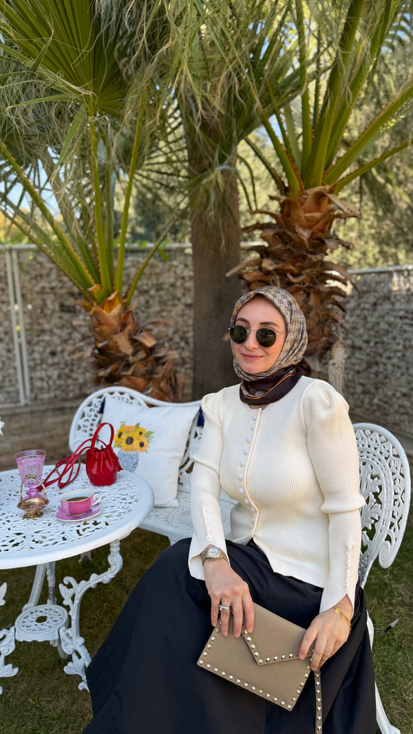 Krem Düğme Detaylı Kollar Bağlamalı Kısa Hırka-140687