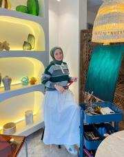 yeşil arma detaylı etek üstü çizgili triko 3