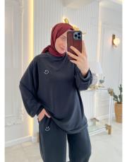 antrasit gülen yüz logolu takım