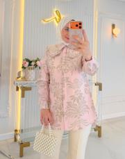 pembe bebe yaka desenli gömlek